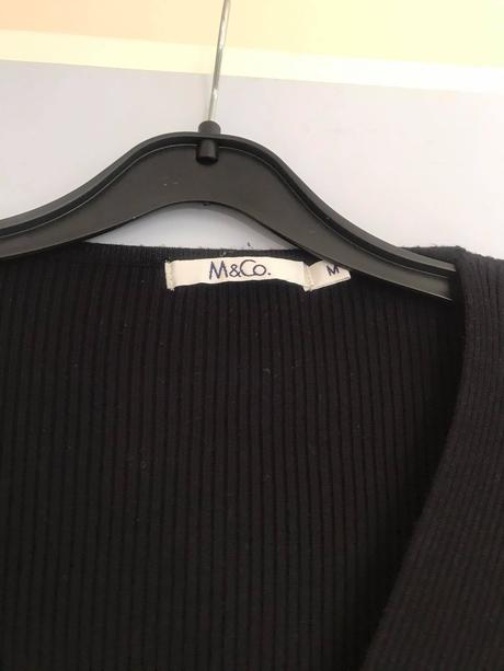 Zaujímavý pulóvrik m/l, m