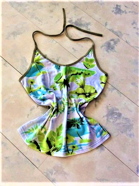 Tielko s holým chrbátom, xs