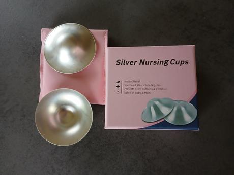 Strieborné klobúčiky na bradavky,