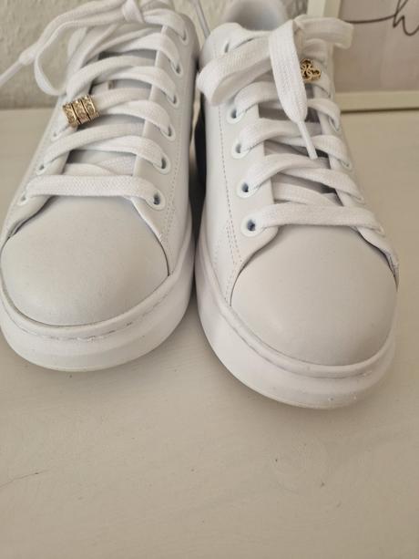 Guss eu40, guess,40