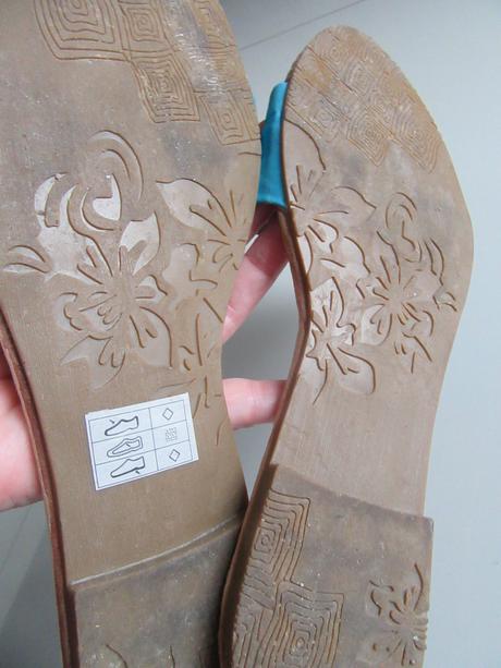 Modré šlapky s kvetami, 38