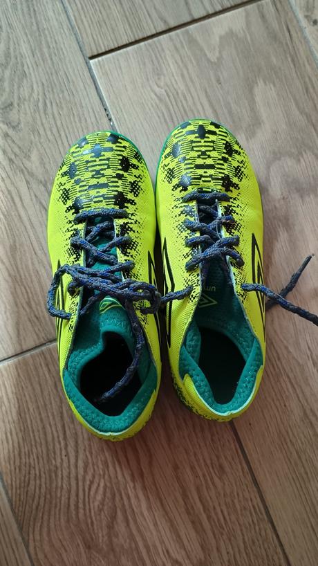 Halovky umbro, umbro,33