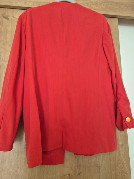 Sako oranžovočervené, 42