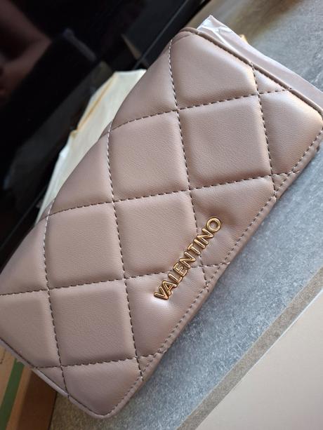 Nová peňaženka, valentino