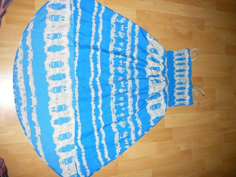 Dievcenske saty-asymetricke, 134