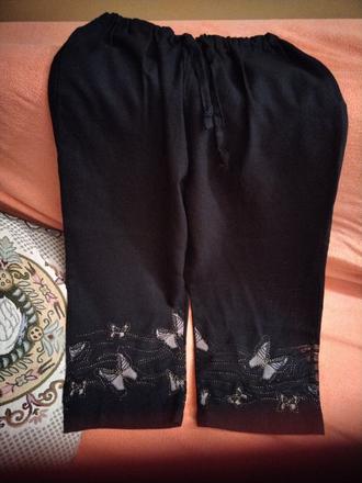 Nohavice s motylmi, xl