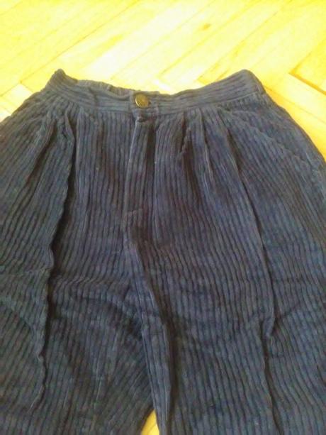 Menčestrové nohavice, 128