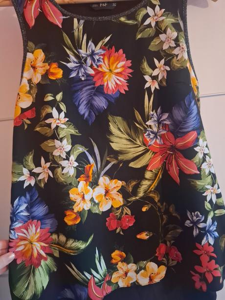 Dámska kvetovana blúzka, f&f,38
