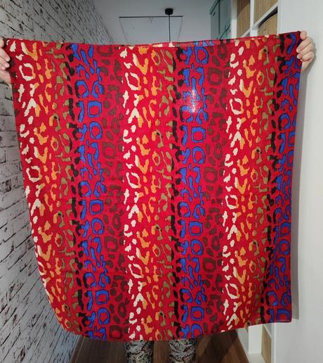 Nekonečná šatka, f&f