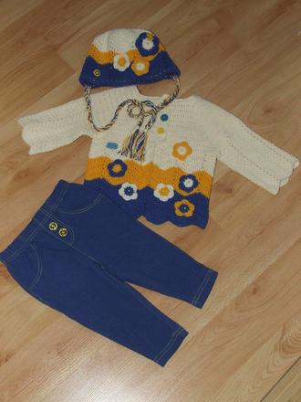 Kompletík (svetrík, legínky a čiapočka), 74