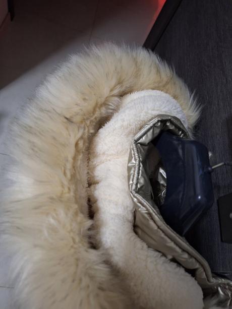 Predam zimnu bundu, 158