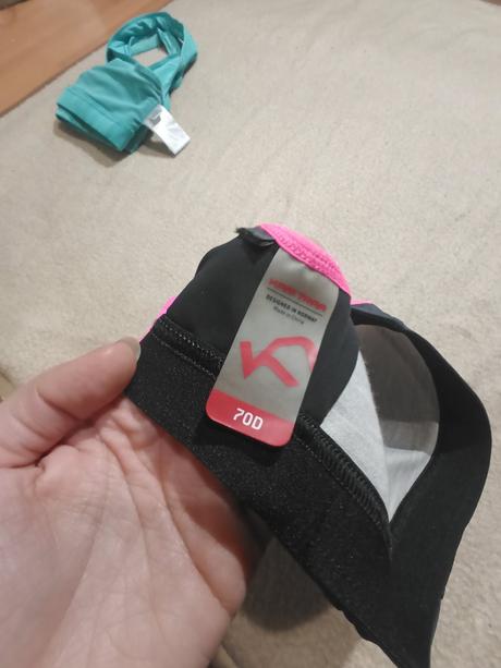 Kari traa športova dámska kvalitná podprsenka 70d, s