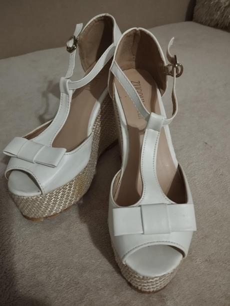 Sandále na platforme, 36