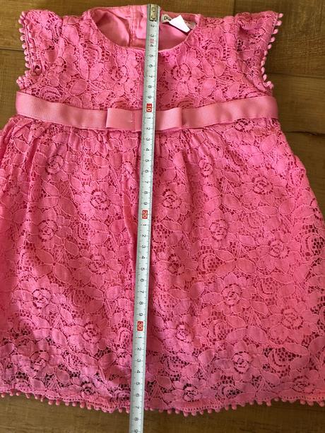 Cipkovane saty babaluno, 68