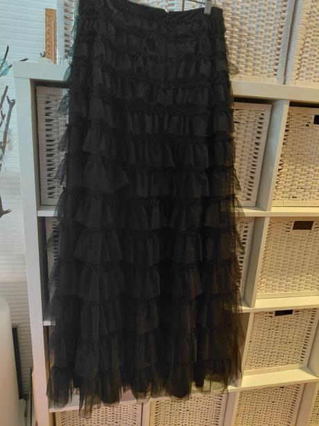 Sukna zn. bcbg maxazria vel. m, m