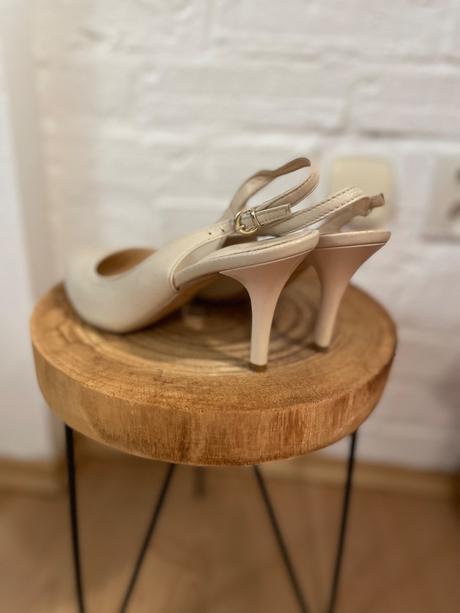 Dámske lodičky, baťa,37