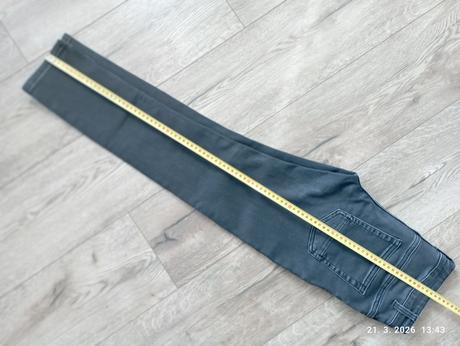 Pekné riflové nohavice (už s poštovným), c&a,152