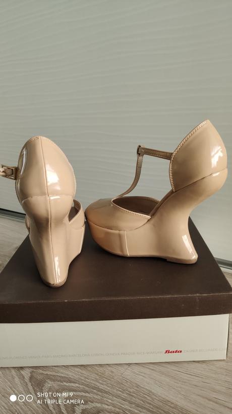 Topánky na platforme 38, baťa,38