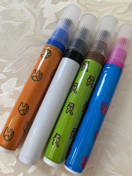 Farebne fixy, ktore robia odtlacky, 