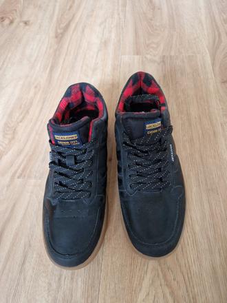 Teniskyvjack&jones, 40