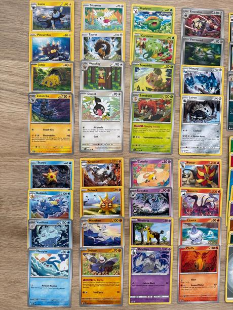 Peračník pokémon pikachu a 50 kariet + jumbo,