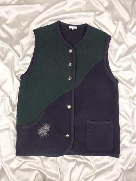 Luxusná vlnená vesta ku kroju, 44