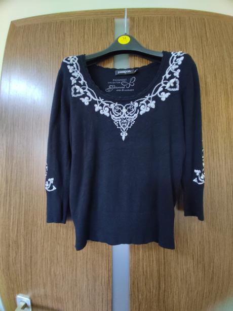 Elegantny pulover s perlickami a 3/4 rukavom, 38