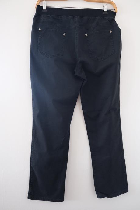 Twillové nohavice, 42