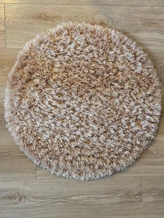 Koberec okruhly,