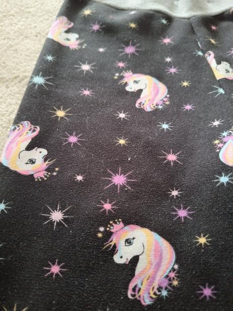 Pkyšivé teplé legíny, 158