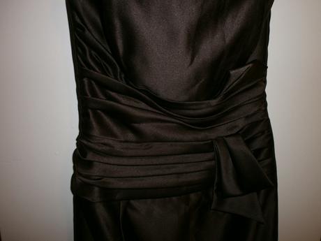 Tmavo fialovo hnede saty, s