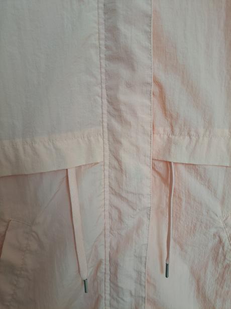 Jarný plášť, reserved,158