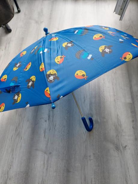 Chlapčenský dáždnik,