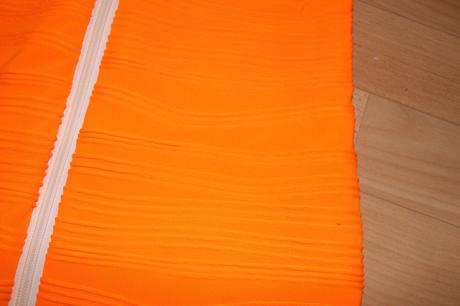 Neonové letné šaty, s