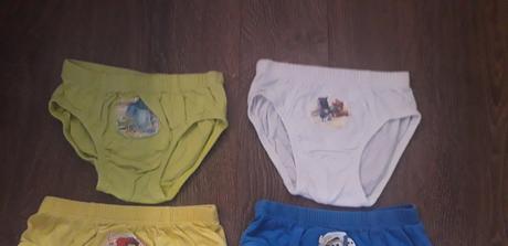 7 kusov slipy.  110-116, disney,110