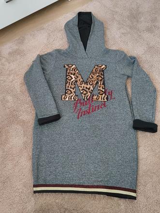 Mikinové šaty, 134