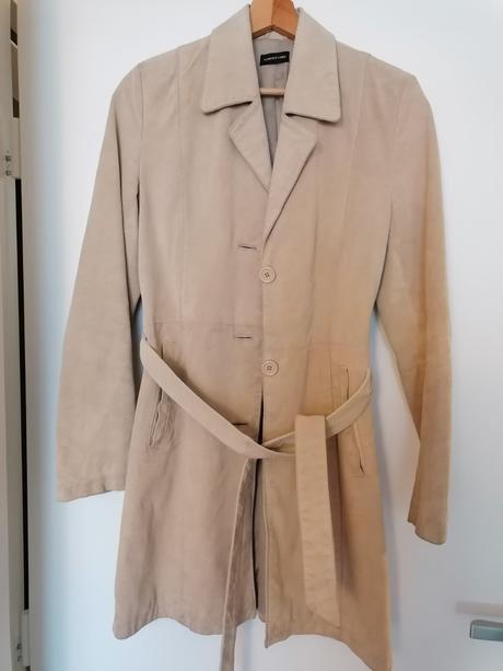 Kabát z brúsenej kože, 38