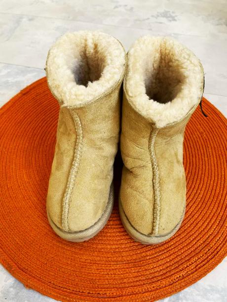 Čižmičky s merinom, 24