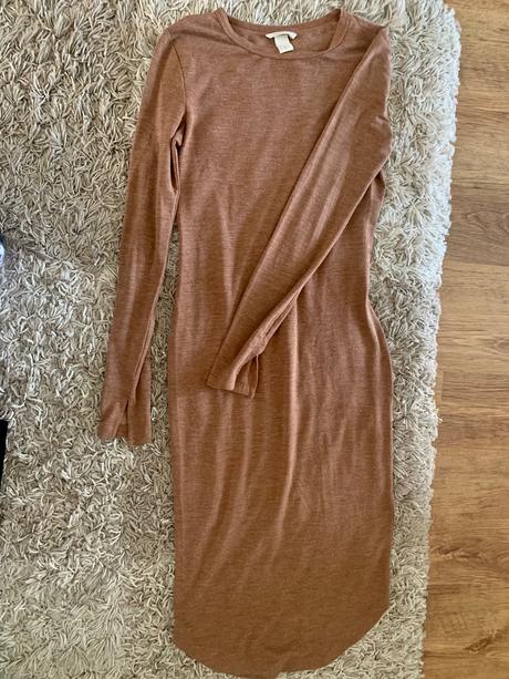 Dámske oblečenie, s