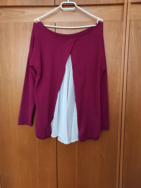 Krásne nezvyčajné tričko, s