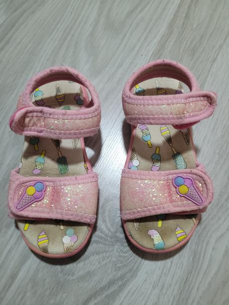 Sandale, f&f,27