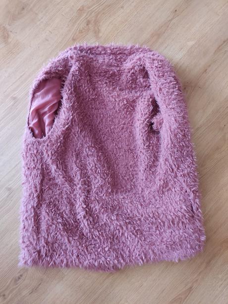 Chlpatá vestička, s