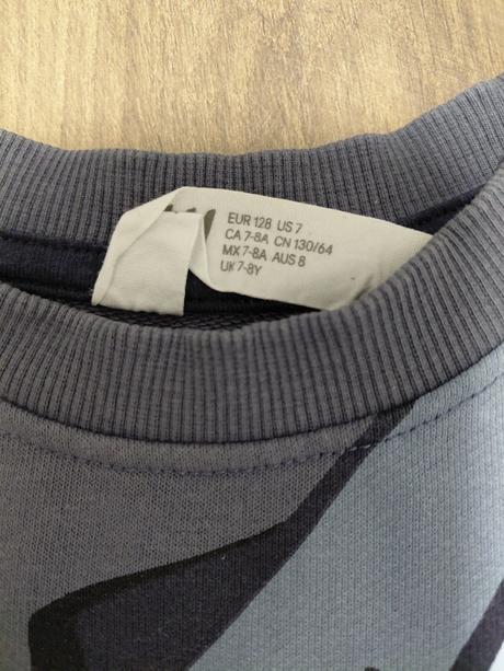 Krasna mikina, h&m,128