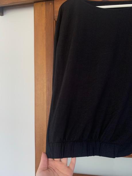 Čierne tričko, reserved,38