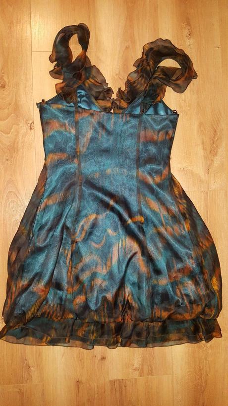 Pekné šaty vera mont č.38, 38