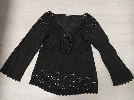 Ľahká čierna dlhšia blúzka., m
