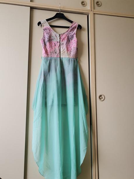 Šaty s vlečkou, 36