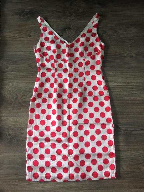 Nádherné hodvábne šaty, 36