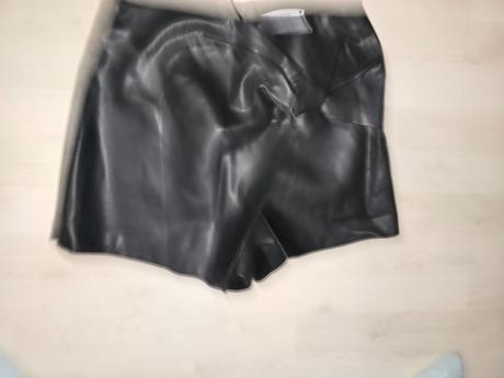 Šortky s, reserved,s