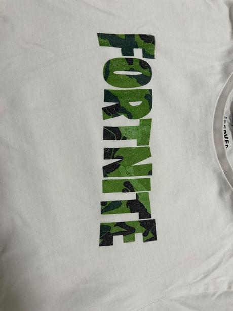 Tricko reserved, reserved,146